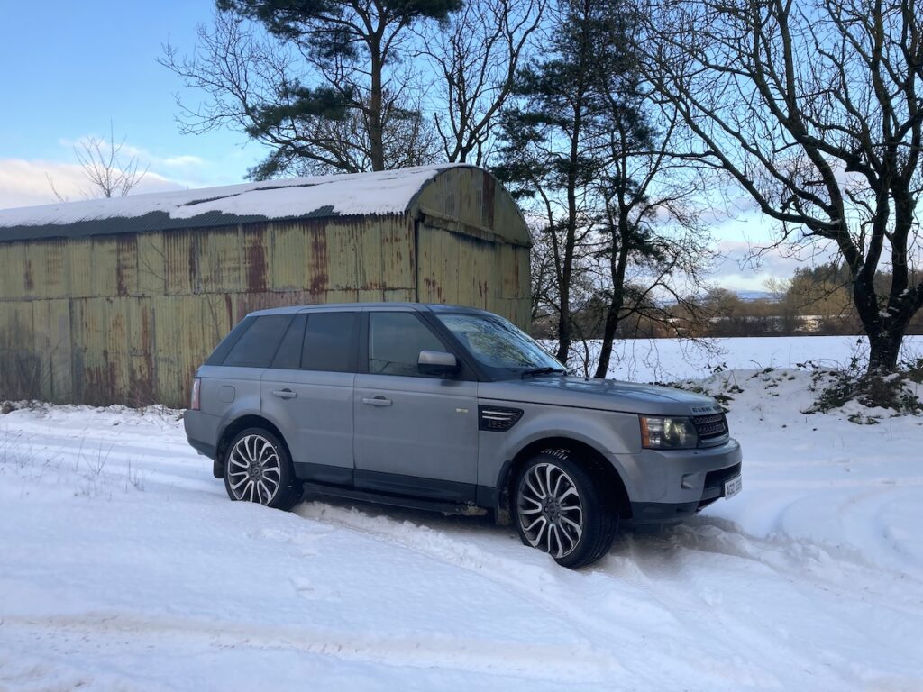 What a Range Rover Sport can perform like in light and deep snow.