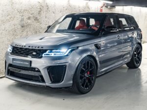 Range Rover V6 vs V8 - what's the difference?