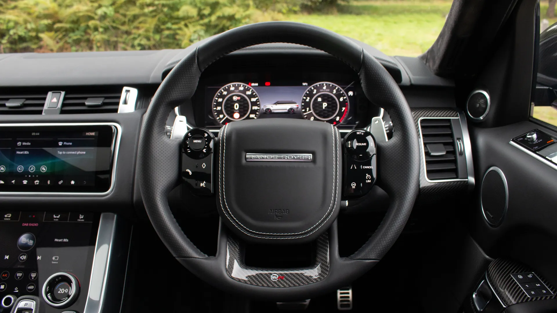 Range Rover Sport SVR interior driving wheel.
