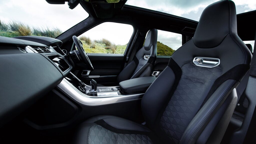 Range Rover Sport SVR interior cabin.