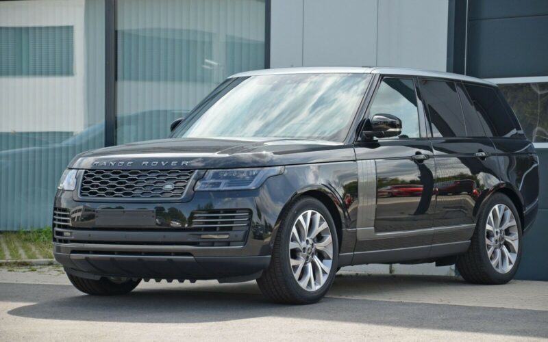 Black Range Rover from the front.