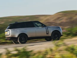 Leasing vs buying a Range Rover - which is better for you?