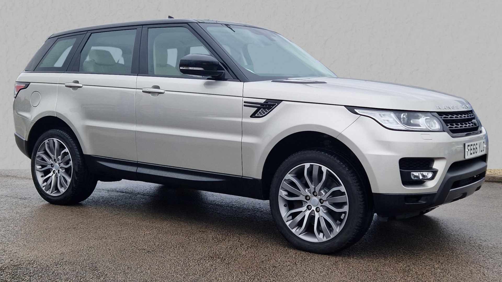 Do Range Rovers hold their value?